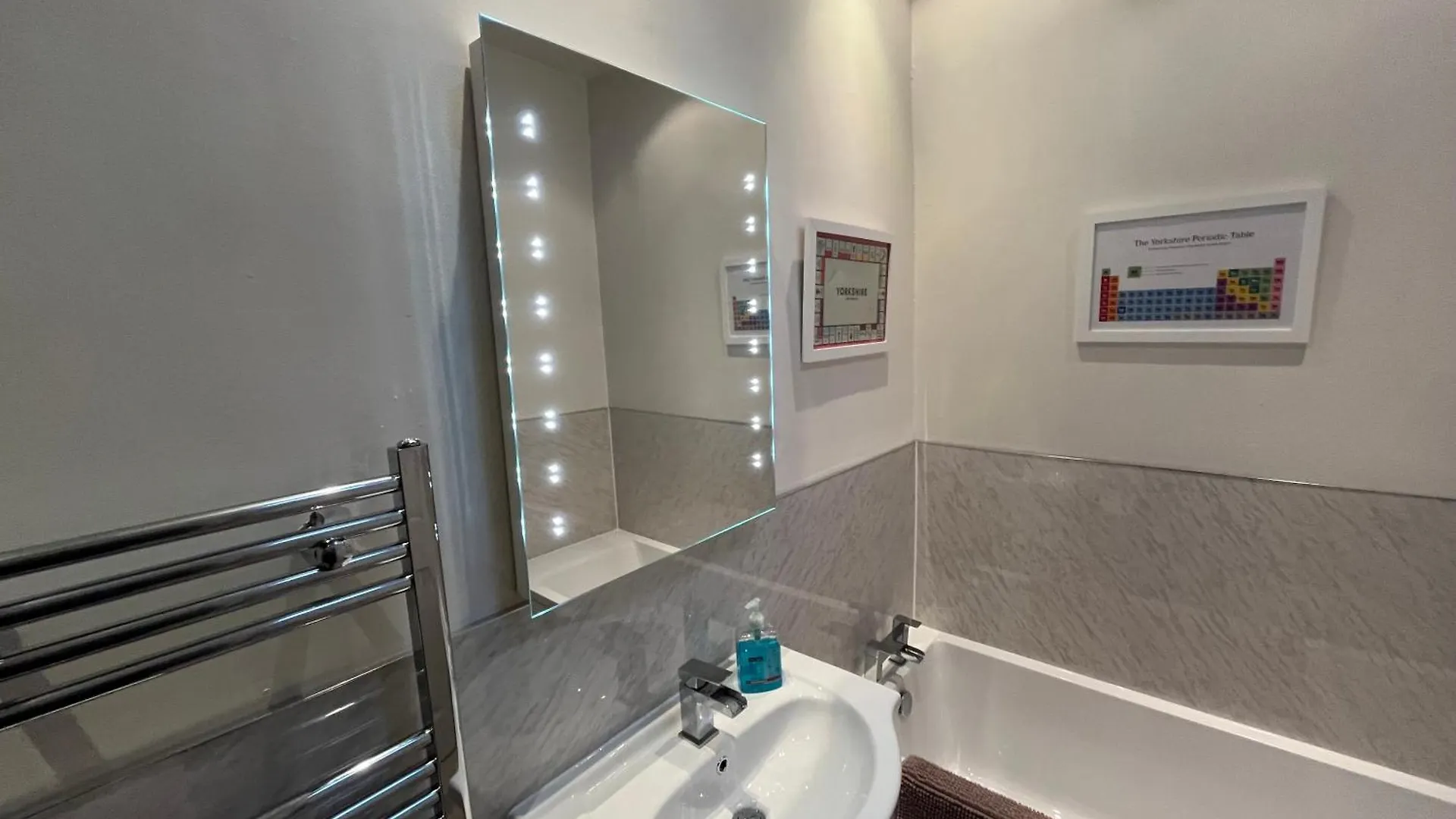 Views Over Harrogate - 2Bed Jade Suite & Parking